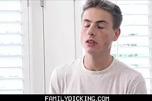 Familydick - 18+ एथलेटिक ट्विंक स्टीपसन को दोस्त की मसाज में जोर से चोदा गया