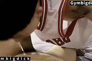 एशियन ट्विंक बेयरबैक थ्रीसम से क्या हॉटर है?