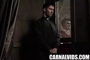 याॅर, मैं समझा नहीं सकता कि एडी पेट्रिक और ग्रांट डुकाटी ने मुझे उस कॉन्फेशनल में कैसे चोदा!