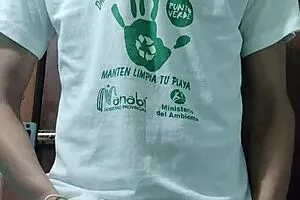 यंग लातीनी गाय लंड निकालकर रिच सोलो मस्तर्बेशन करता है