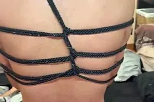 लैटिनो ट्विंक घरेलू मेक्सिकन फेटिश में बंधा