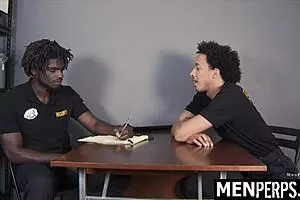 Officer seduces teen in sting