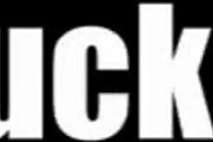 एबोनी कॉप दो ट्विंक्स को उसके मसिव बीबीसी से हार्ड ड्रिल करता है ऑफिस में