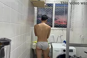 दोस्त के घर गया और उसे चूसवाया... डेम, रोक नहीं सका!