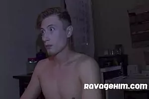 विश्वास नहीं होता, साल खत्म करने का यही तरीका—मुझमें जोरदार ठुकाई के साथ