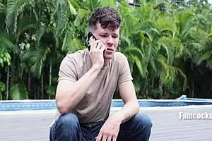 स्टीप फादर ट्विंक को हार्ड वैंकिंग करते हुए कैच करता है