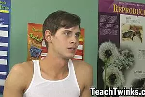 ट्विंक्स जेडन एलिस और स्टेफन वान क्लासरूम में आफ्टर आवर्स एनल बांग करते हैं