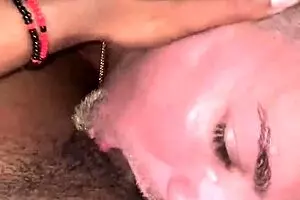 दो हेटरो पहली बार ब्रोदेरेजम करते हैं